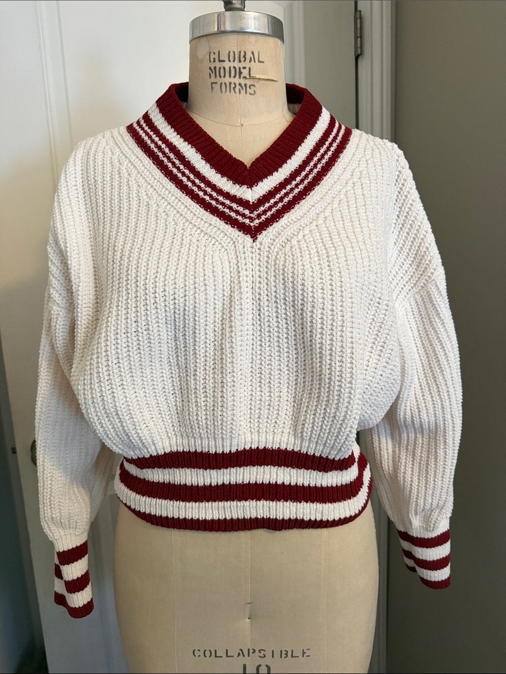 Cropped White V-Neck Sweater with Burgundy Stripe Trim